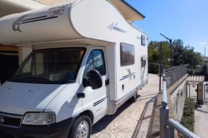 Camper mansardato Elnagh Sea