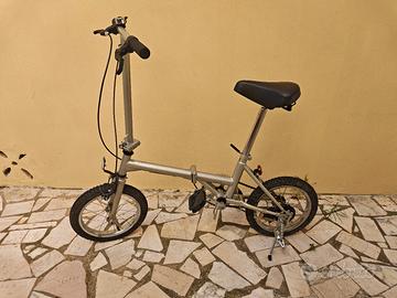Bici pieghevole ultra compatta