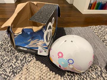 Casco per bambino per fare pattinaggio