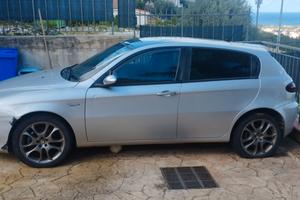 Alfa romeo 147 mod black line