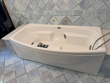 Jacuzzi vasca idromassaggio