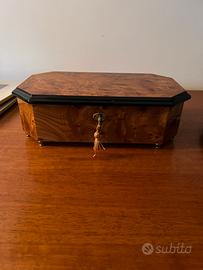 Portagioie ottagonale vintage in legno