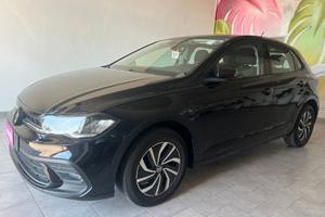 Volkswagen Polo VI 2023 1.0 tsi Life 95cv SENZA OB