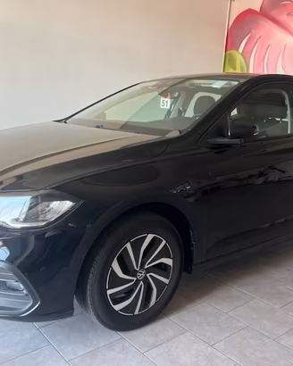 Volkswagen Polo VI 2023 1.0 tsi Life 95cv SENZA OB