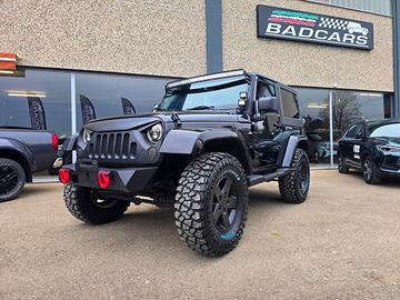 Jeep Wrangler 2.8 CRD SAHARA KIT TRASFORMER