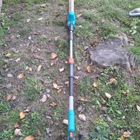 set tagliasiepi telescopico gardena piu altri 2