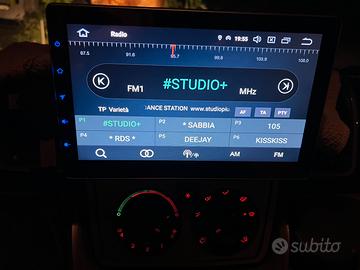 Autoradio car play