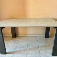 Tavolo allungabile moderno