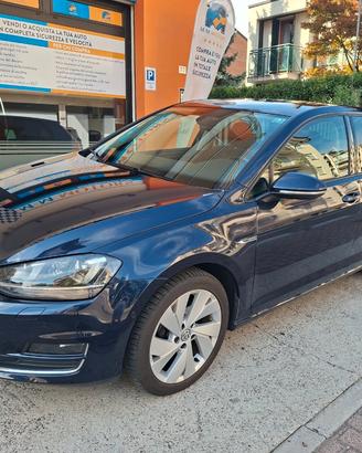 VOLKSAWAGEN Golf HIGH LINE neo patentati