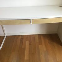 Scrivania bianca con cassetti Ikea