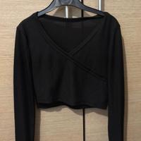 Top scollato nero da bambina
