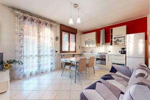 Bilocale con Balcone a Masone