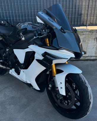 Yamaha YZF R1