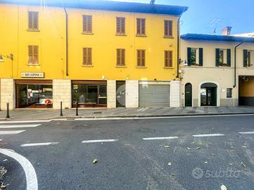 NEGOZIO A BRESCIA