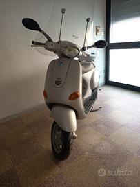 VESPA 50