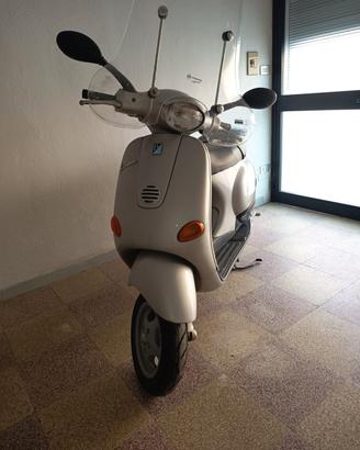 VESPA 50