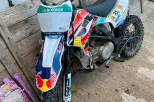 Pit bike