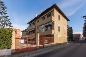 2 LOCALI A LAINATE