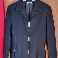 elegante e giovanile completo donna elasticizzato,