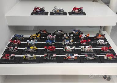 27 Modellini Moto da Competizione