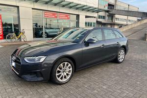 AUDI A4 Avant 40 TFSI S tronic Business