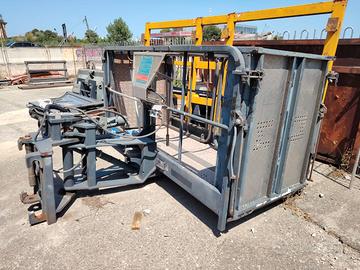 Cestello porta persone per Merlo telescopico