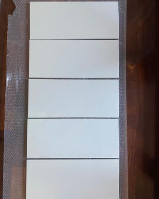 Frontale casetto e ante IKEA per Besta