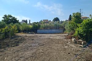 Menfi (Ag) Lido Fiori: Terreno con piazzola camper
