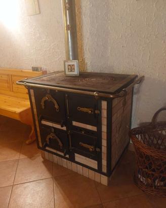 Stufa/cucina a legna