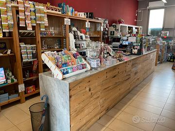 Tabaccheria con cartoleria ed edicola