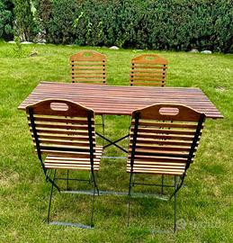 Tavolo da esterno in TEK trattato