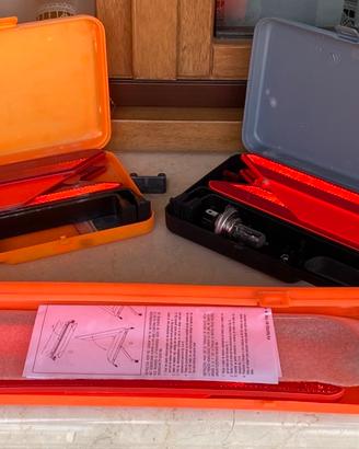 Kit emergenza (Luci e Triangolo sosta)