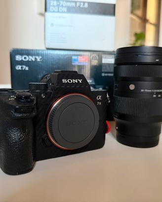 Sony a7iii + sigama 28-70 f 2.8 dg dn contemporary