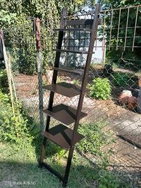 scaffale