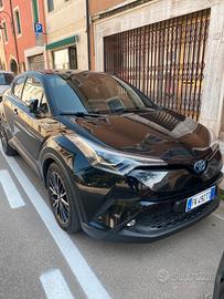Toyota Chr 1800 inrida Lounge
