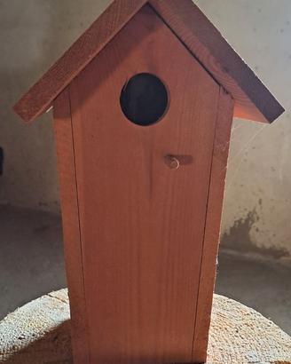 Casetta di legno per uccellini