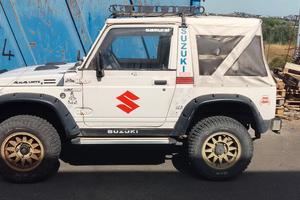 Suzuki samurai 