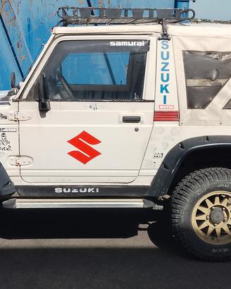 Suzuki samurai 