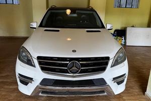 Mercedes con problemi nella sospensione