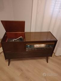 Radio giradischi d'epoca 