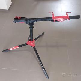 Cavalletto per bici Elite.