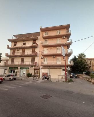 CARINI/CORSO ITALIA: RIFINITO 7 VANI PIANO 2°