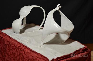 Bikini - Geniale Opera d'Arte Marmorea