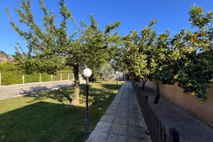 PORZIONE DI BIFAMILIARE A NETTUNO