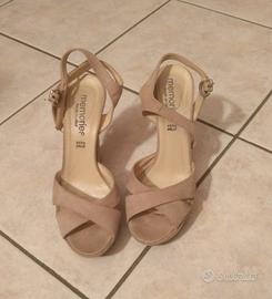 Sandali donna in camoscio colore beige