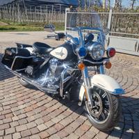 Harley-davidson FLHR Road King Police GUTHHO