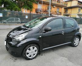 TOYOTA Aygo 1.0 12V VVT-i 5 porte Sol Connect