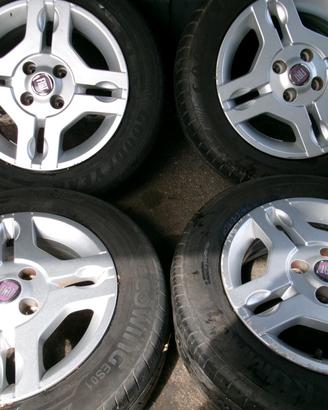 CERCHI IN LEGA ORIGINALI FIAT CON GOMME 175/65/14