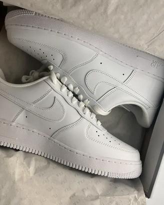 Nike Air Force 1 bianco taglia 40 nuove