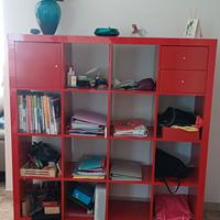 Mobile rosso componibile da soggiorno